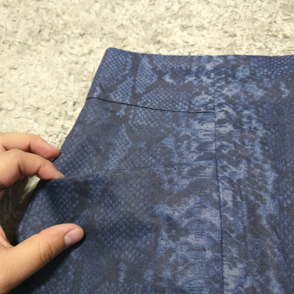 ELIE TAHARI Blue Black Snake Print 80% Linen Pencil Skirt, Fully Lined, Size 10 - Picture 4 of 16